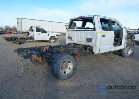 2017 Ford F-250 Xl z USA, uszkodzony, nr VIN 1FD7W2B61HEC90494